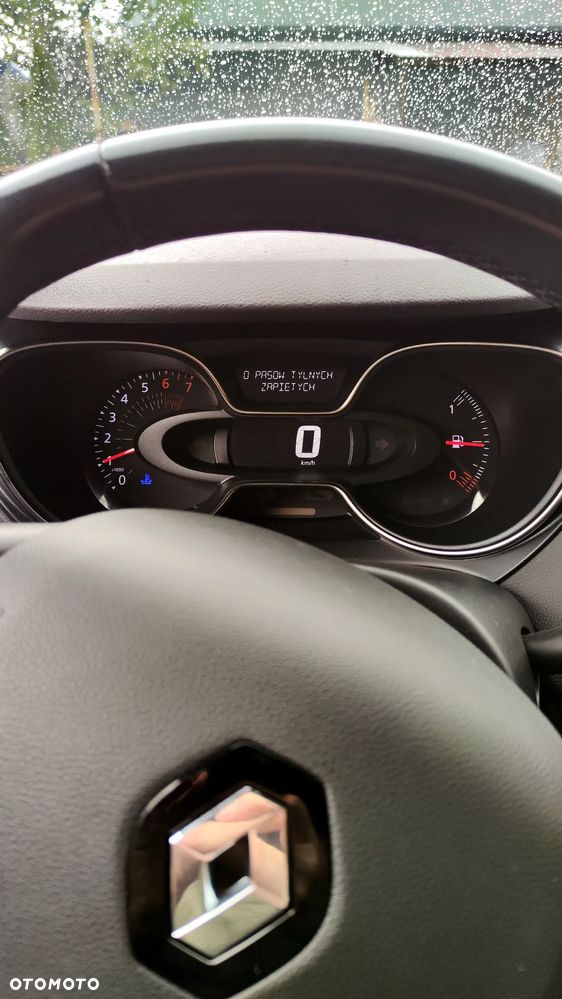 Renault Captur - 19