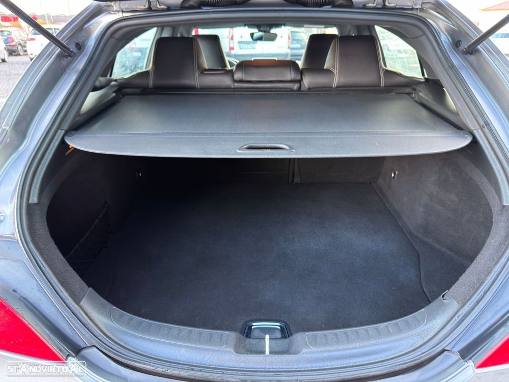 Mercedes-Benz CLA 180 - 16