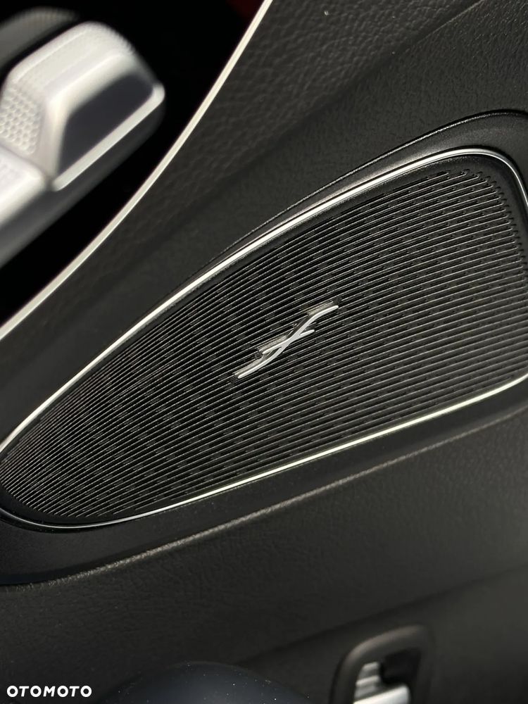 Mercedes-Benz Klasa C 220 d 4Matic 9G-TRONIC - 24