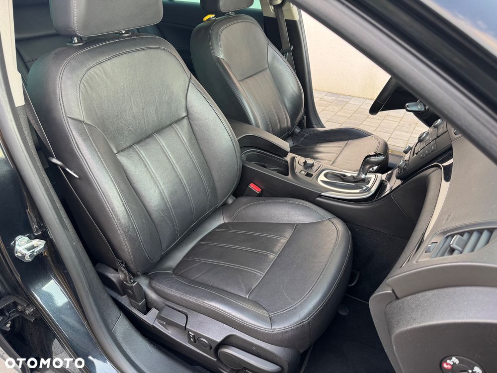 Opel Insignia 2.0 Turbo Sports Tourer 4x4 Automatik Cosmo - 17