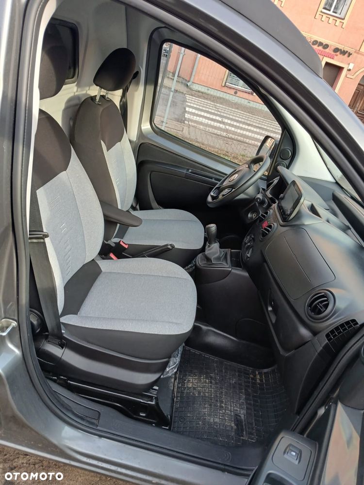 Fiat Fiorino Kombi Base - 6