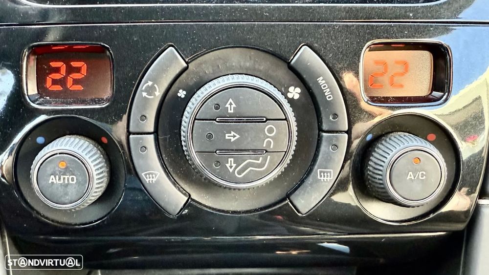 Peugeot RCZ 1.6 200 THP GT-Line - 41