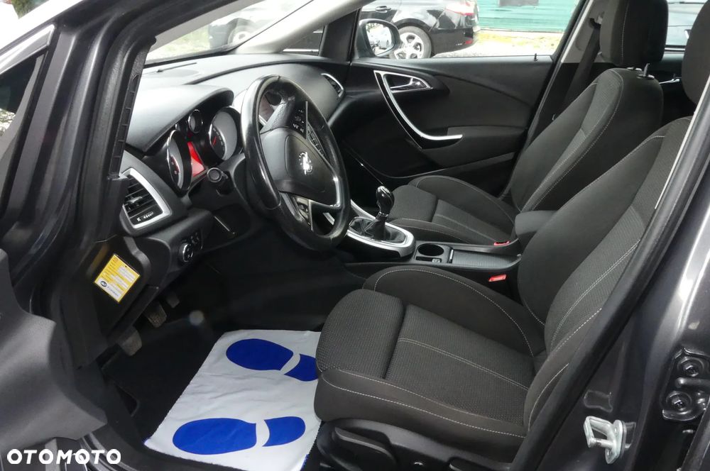 Opel Astra 1.4 T Cosmo - 7
