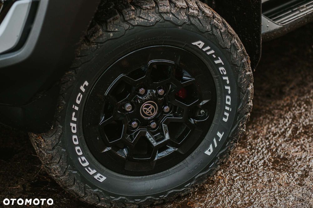 Toyota Hilux 2.8 D-4D Double Cab GR Sport II 4x4 - 19