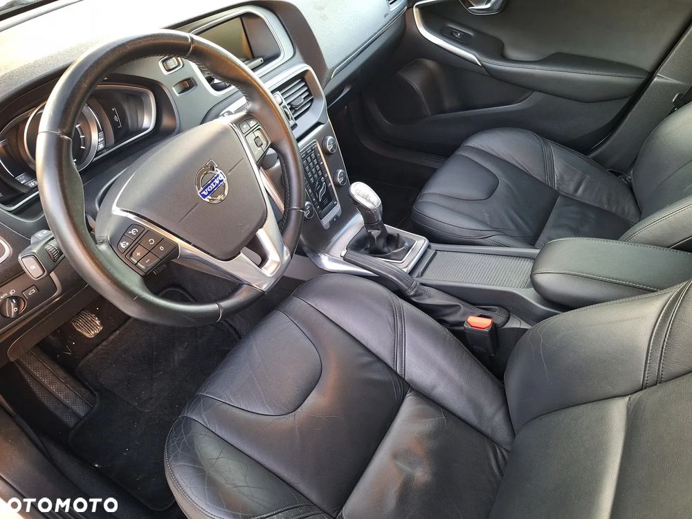 Volvo V40 D2 Summum - 18
