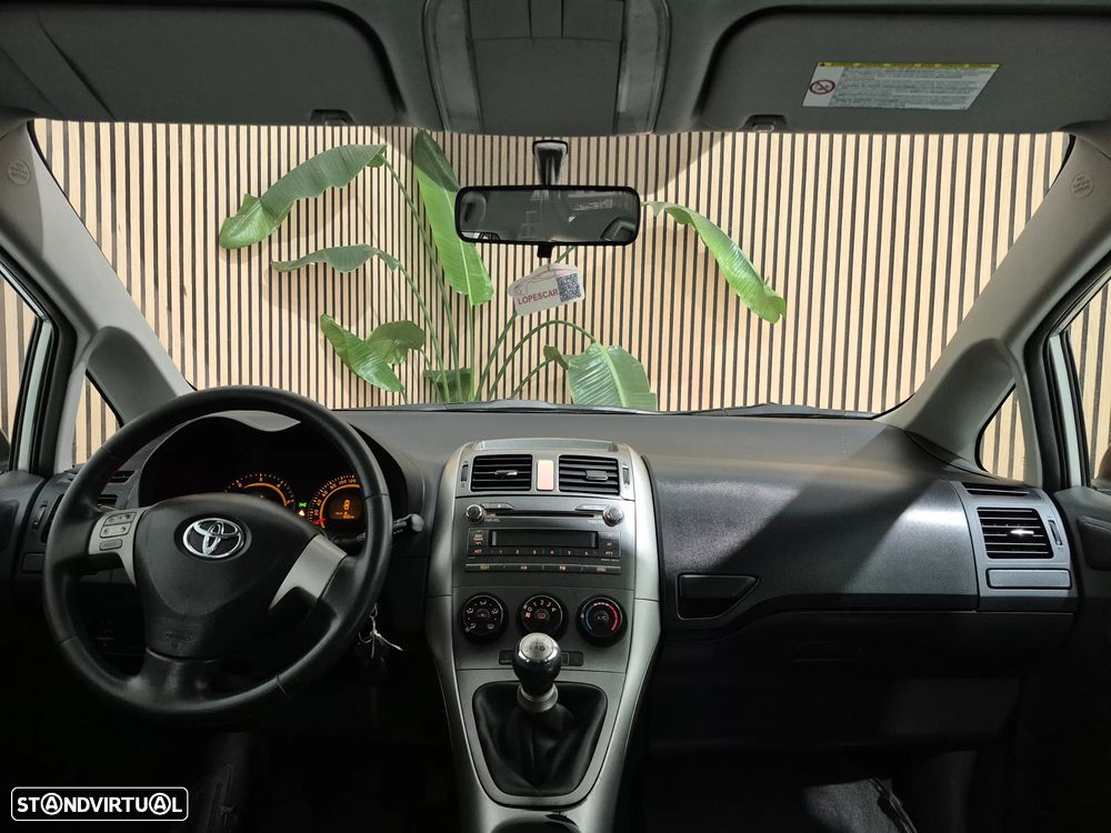 Toyota Auris 1.4 D-4D AC - 13