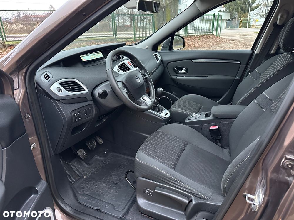 Renault Grand Scenic dCi 130 FAP Expression - 19