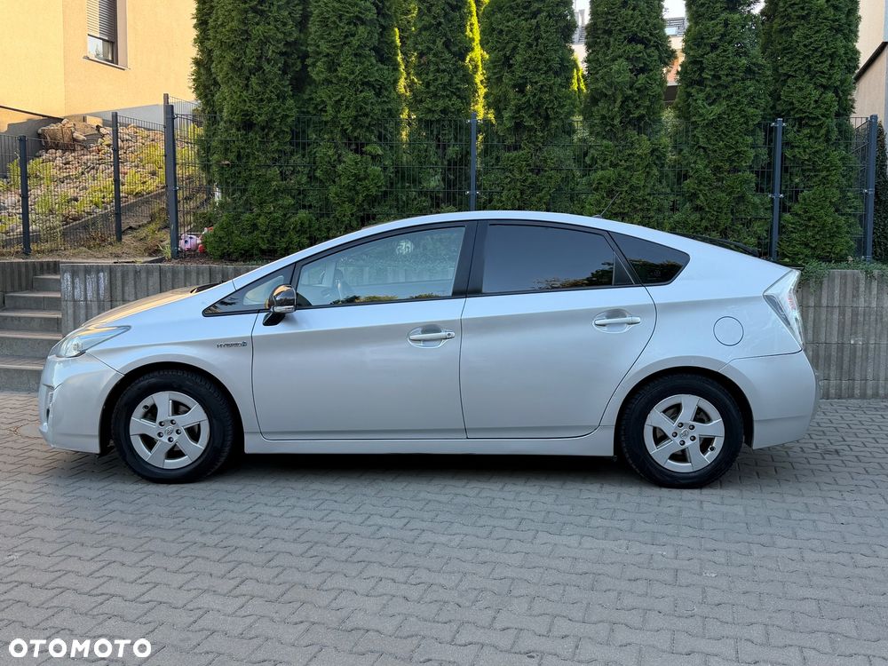 Toyota Prius - 5