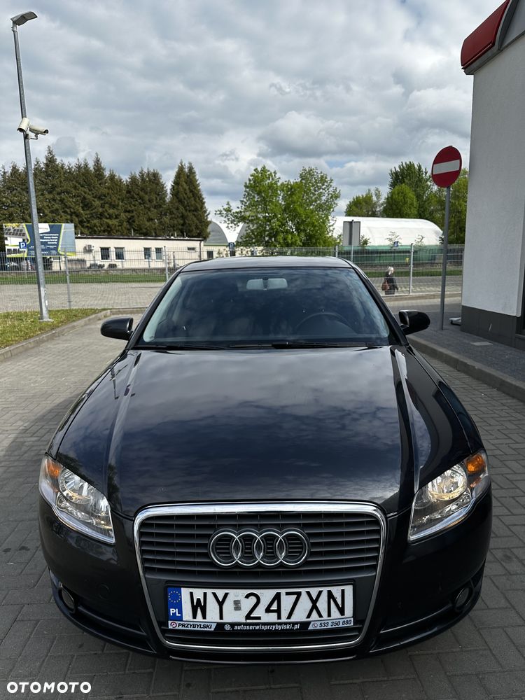 Audi A4 Limousine - 9
