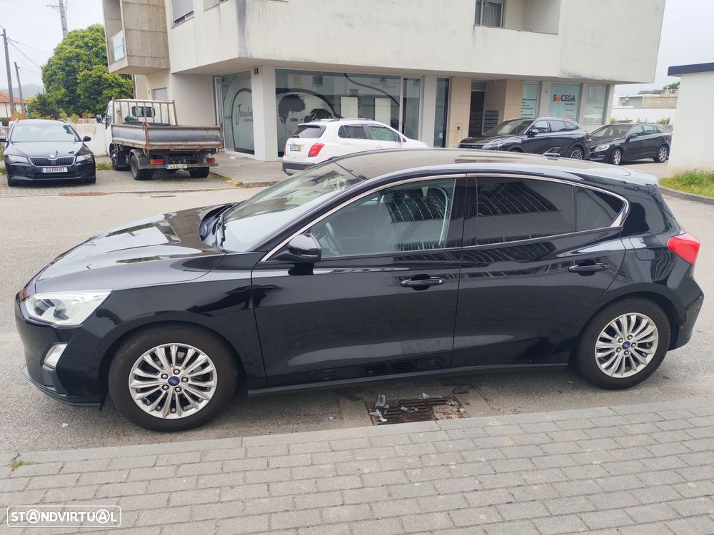 Ford Focus 1.0 EcoBoost Titanium - 3