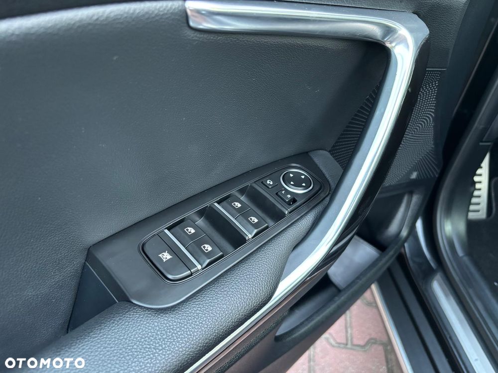 Kia XCeed 1.6 CRDi PLATINUM EDITION - 28
