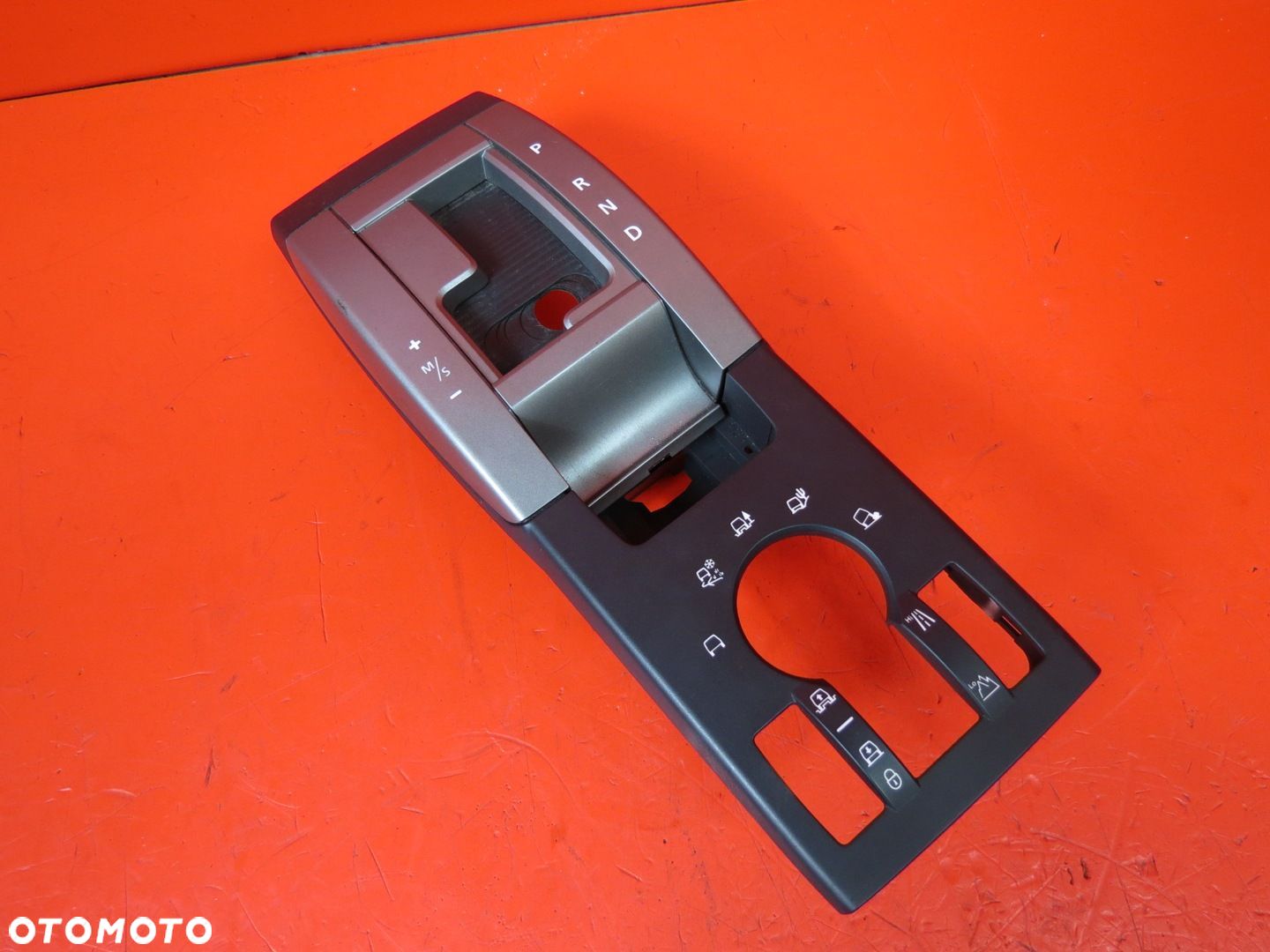 RANGE ROVER SPORT L320 PANEL RAMKA TUNELU - 1