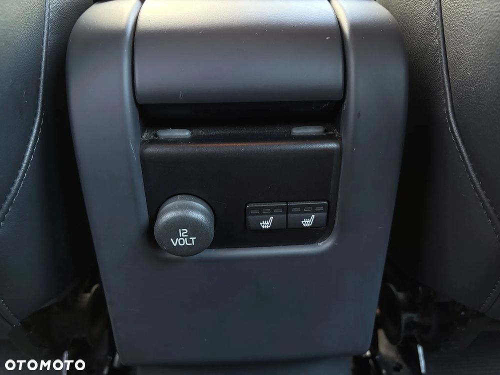 Volvo XC 60 D4 Geartronic RDesign - 32