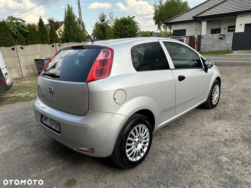 Fiat Punto 1.4 Easy S&S - 8