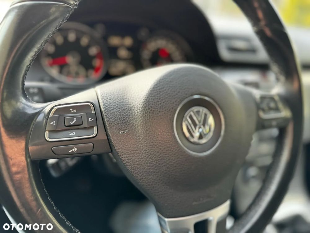 Volkswagen Passat 1.4 TSI BMT Trendline - 20