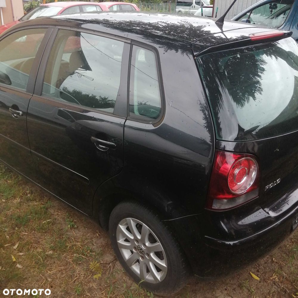 Volkswagen Polo - 8