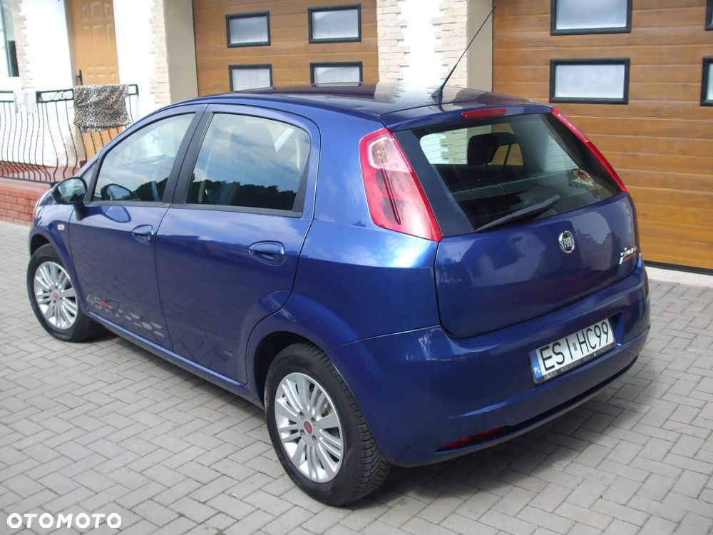 Fiat Grande Punto Actual 1.4 8V Estiva Blue&Me - 3