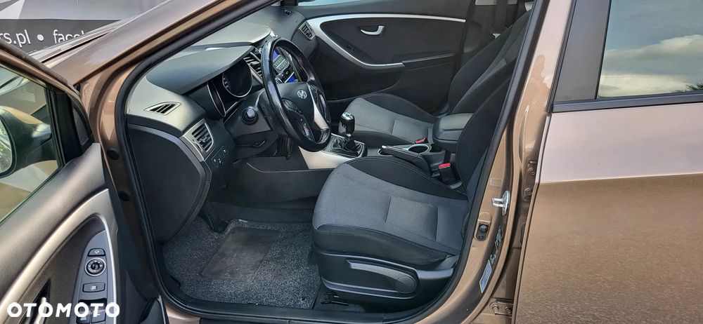 Hyundai i30 1.6 GDI BlueDrive Comfort - 17