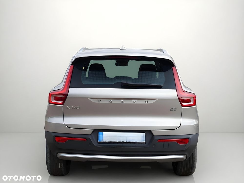 Volvo XC 40 B3 Core - 4