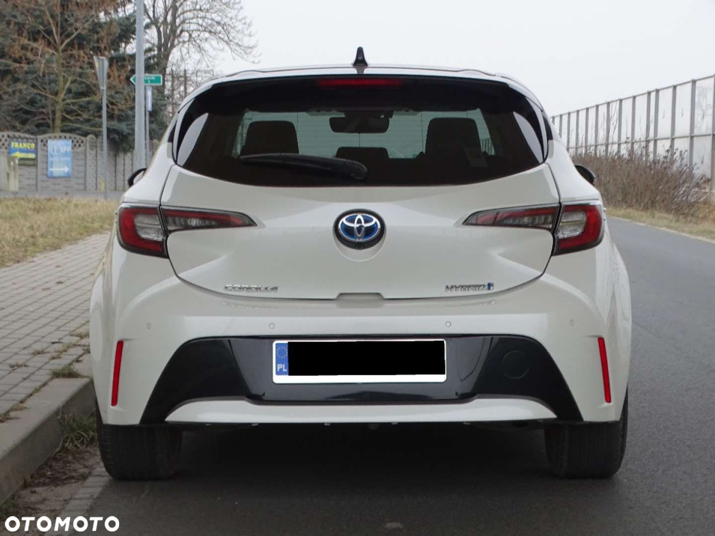 Toyota Corolla - 5
