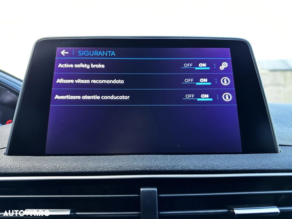 Peugeot 3008 BlueHDi 120 Stop & Start EAT6 Allure - 23