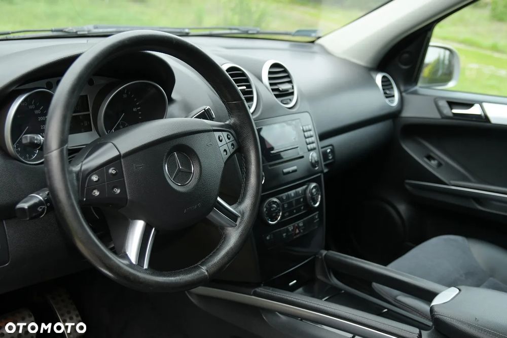 Mercedes-Benz ML 320 CDI 4-Matic - 23