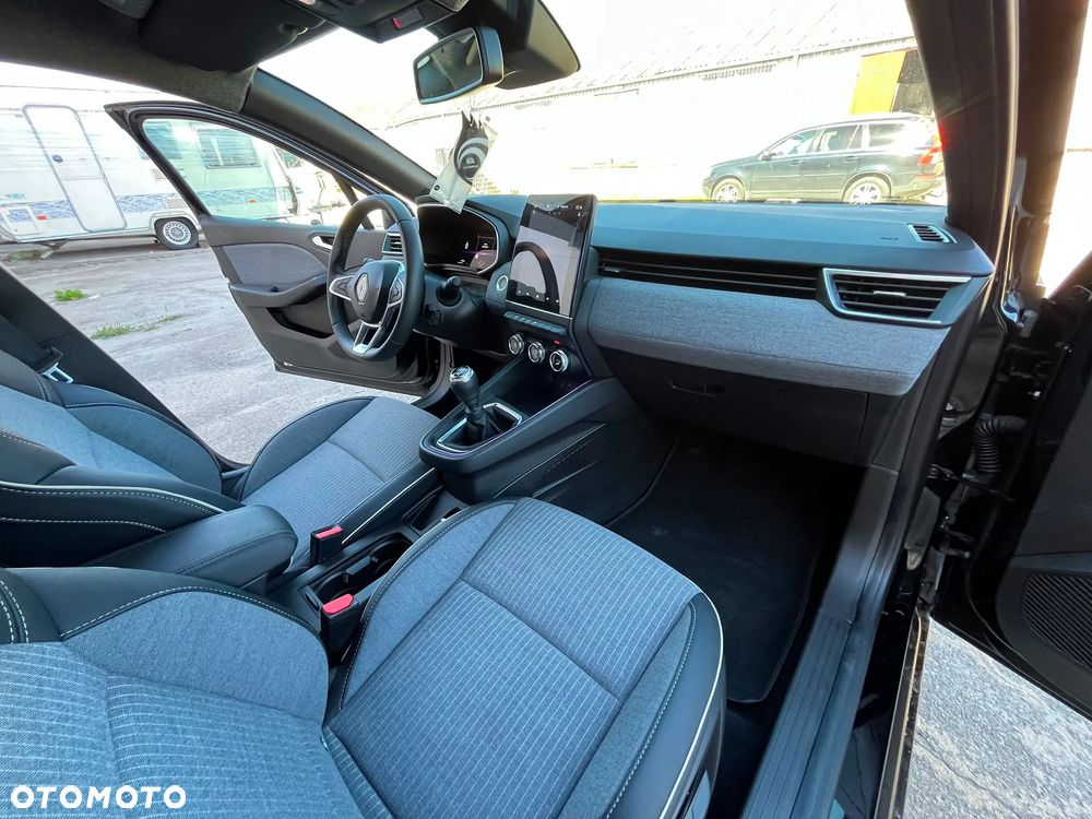 Renault Clio - 9