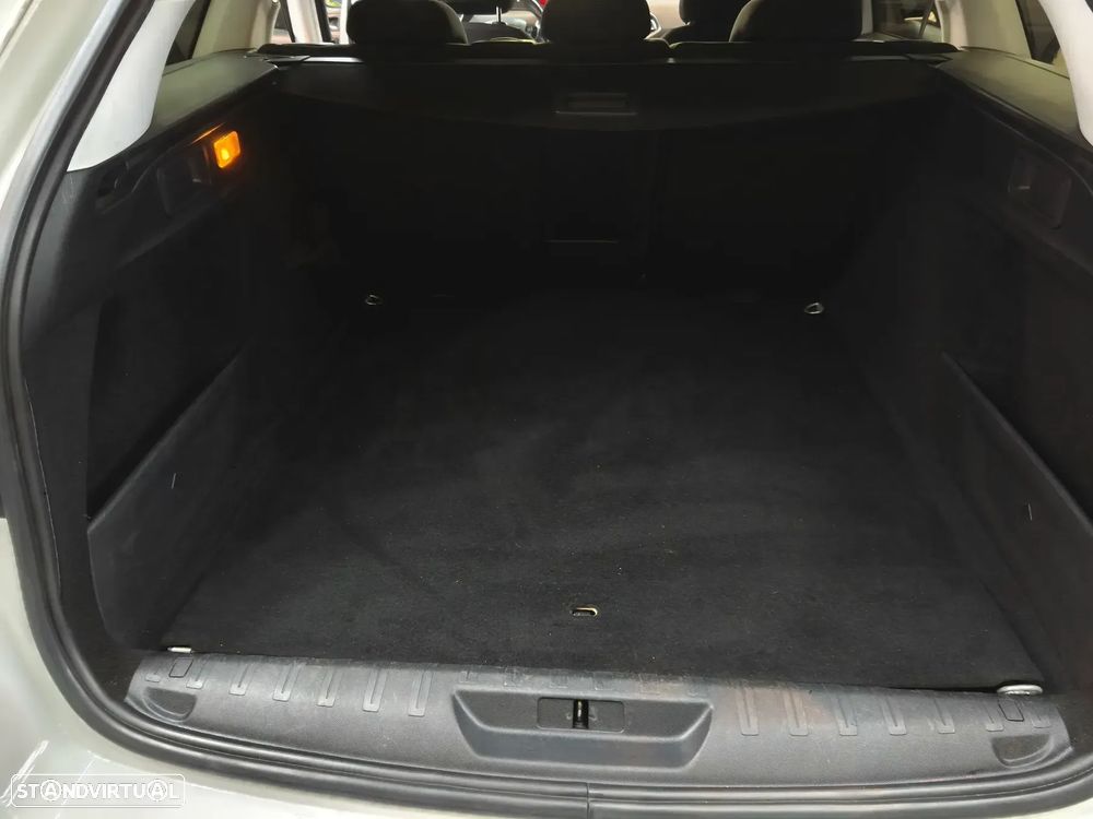 Peugeot 308 SW 1.6 BlueHDi Active J17 - 32