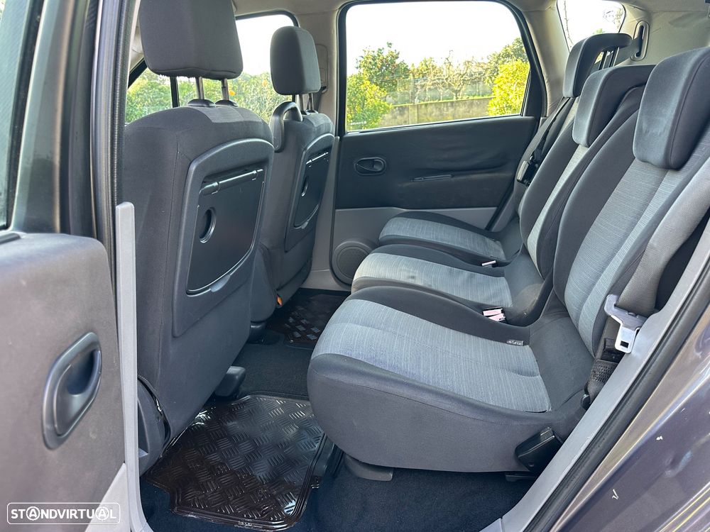 Renault Scénic 1.5 dCi Expression - 16