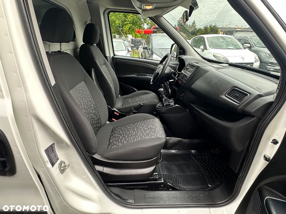 Opel Combo - 32