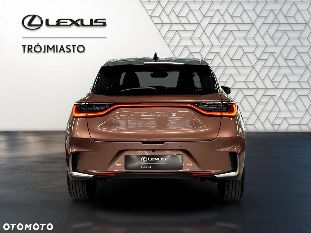 Lexus LBX - 5
