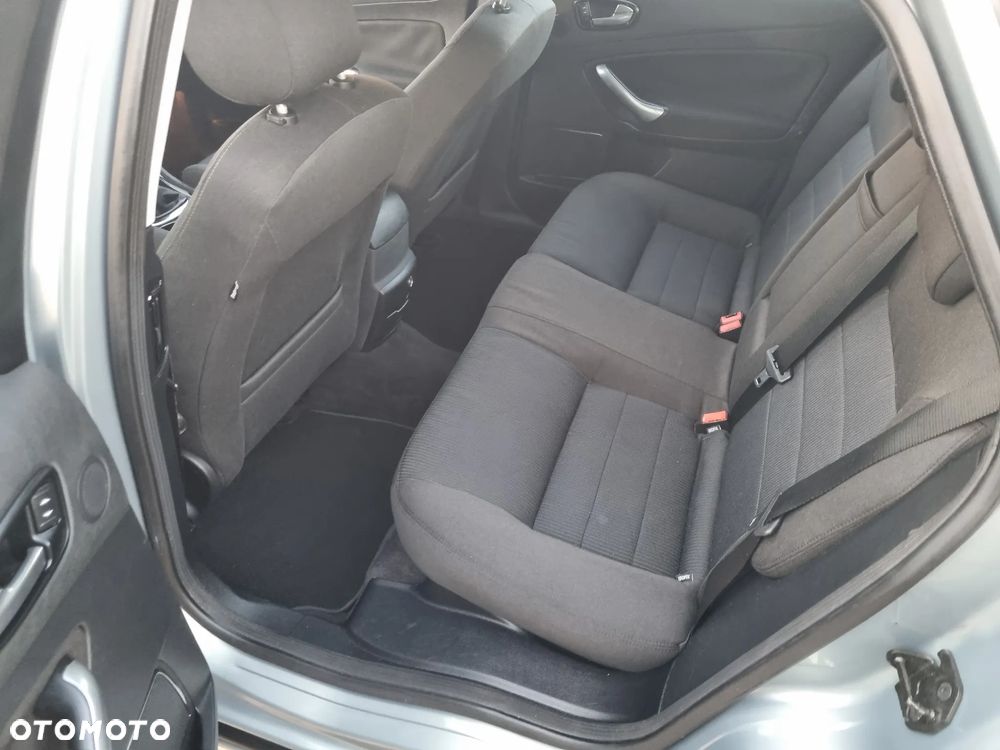 Ford Mondeo 2.0 Titanium X - 15
