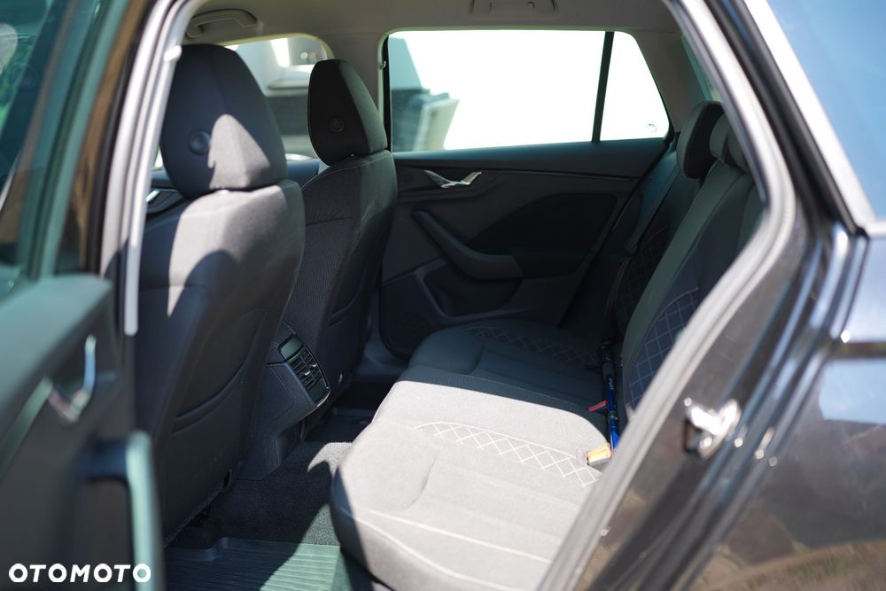 Skoda Kamiq 1.5 TSI Ambition - 9
