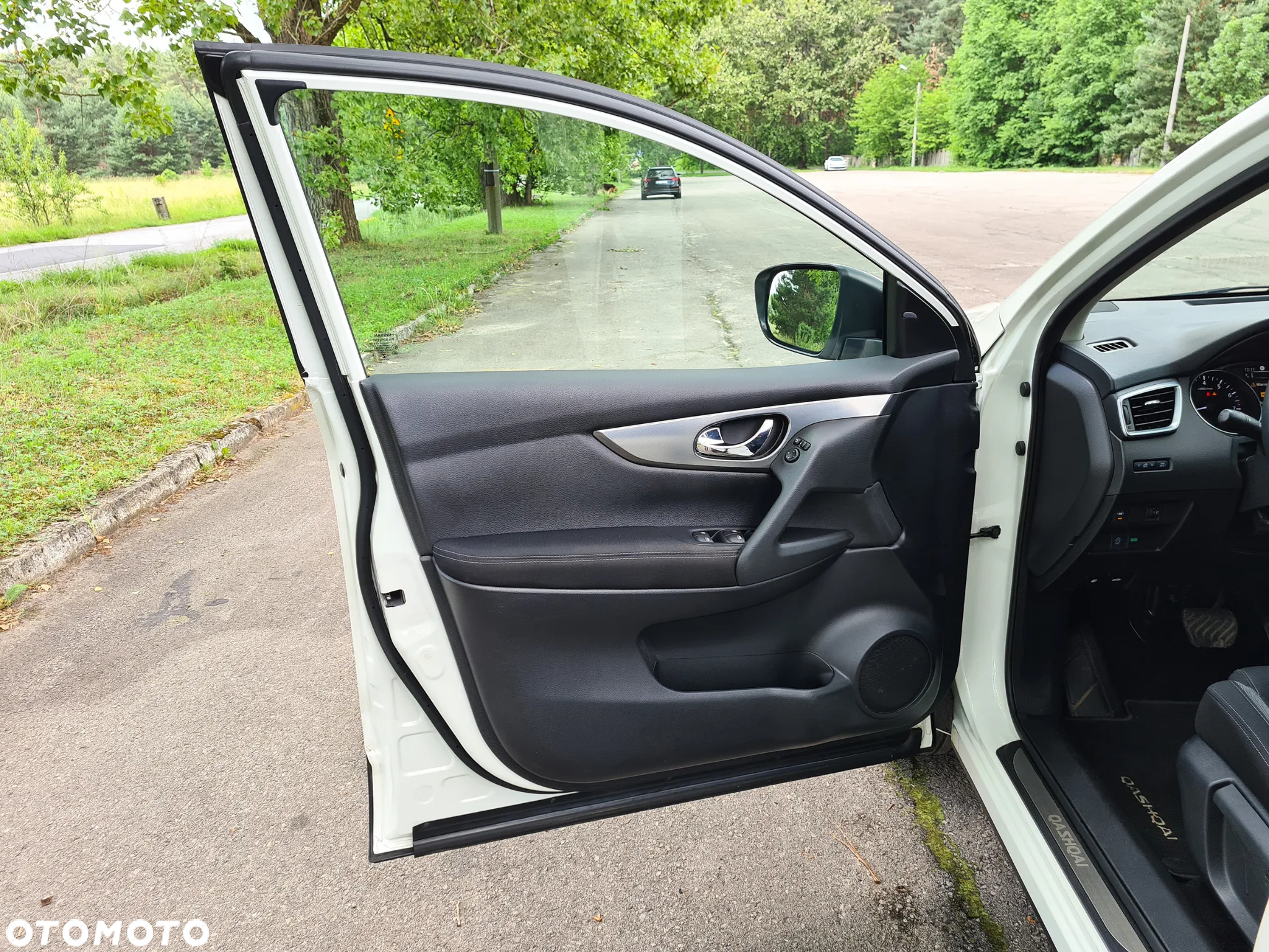 Nissan Qashqai 1.2 DIG-T N-Connecta Xtronic EU6 - 12