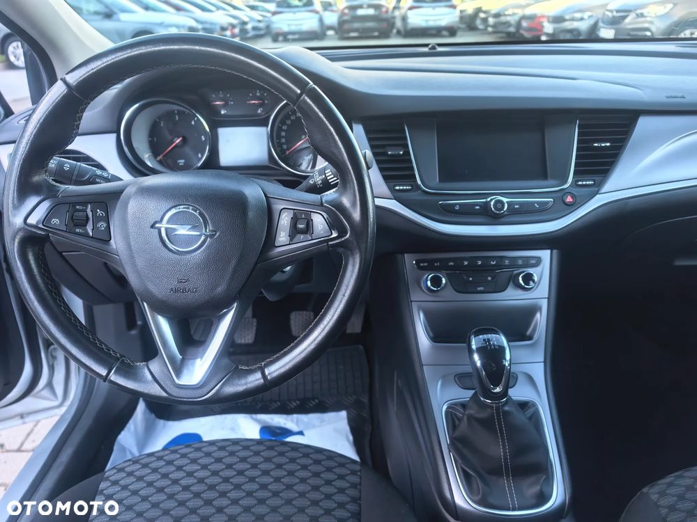 Opel Astra 1.6 CDTI Elite S&S - 11