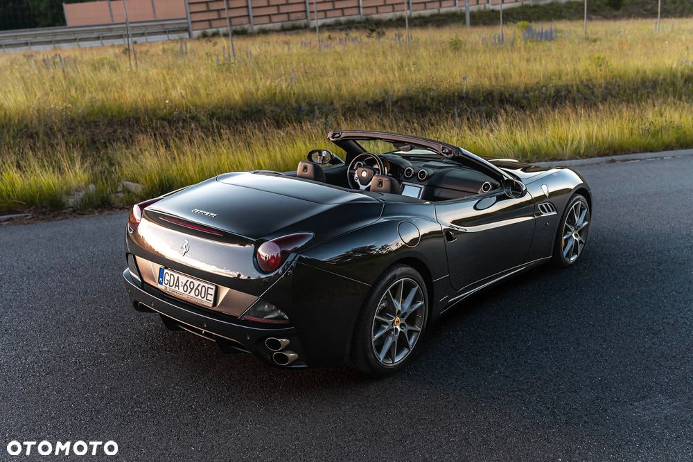 Ferrari California F1 DCT - 13