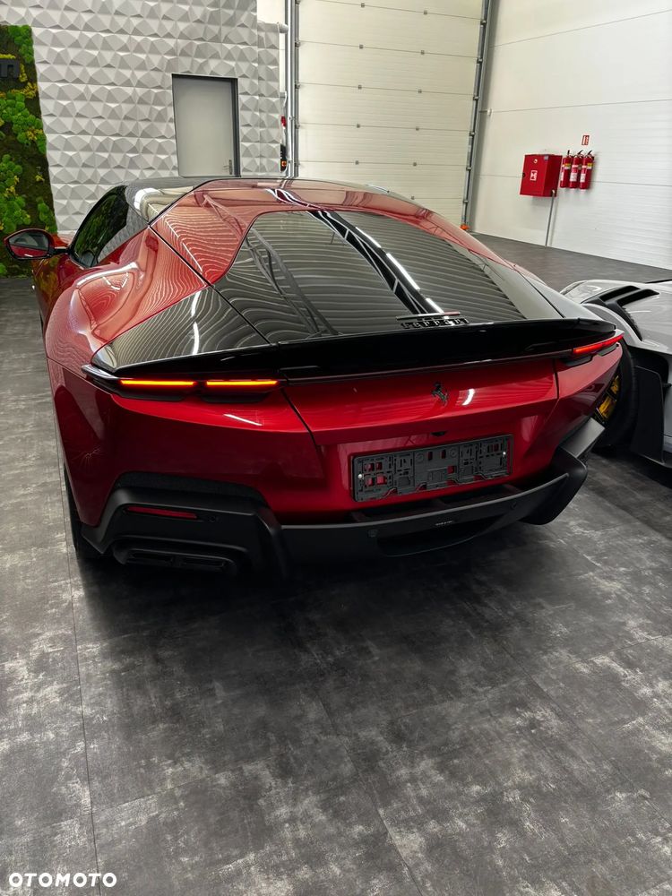 Ferrari 12Cilindri - 11