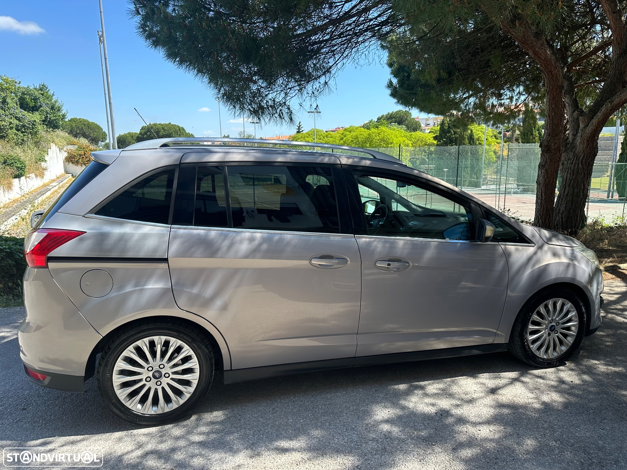Ford Grand C-Max 1.6 TDCi Titanium - 10