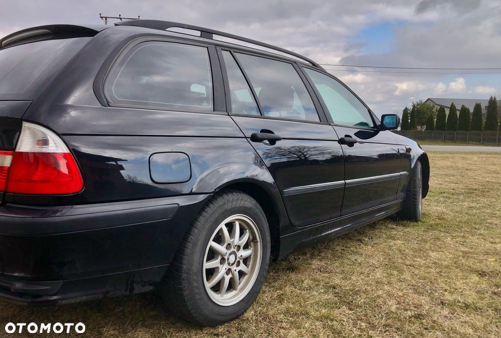 BMW Seria 3 318i - 6