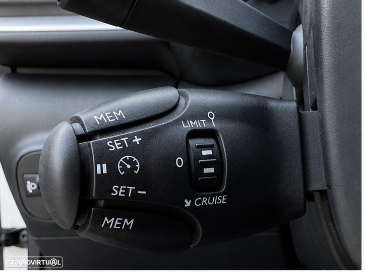 Citroën C3 1.2 PureTech Shine - 15