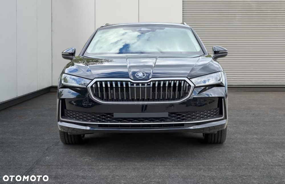 Skoda Superb 1.5 TSI mHEV Selection DSG - 10