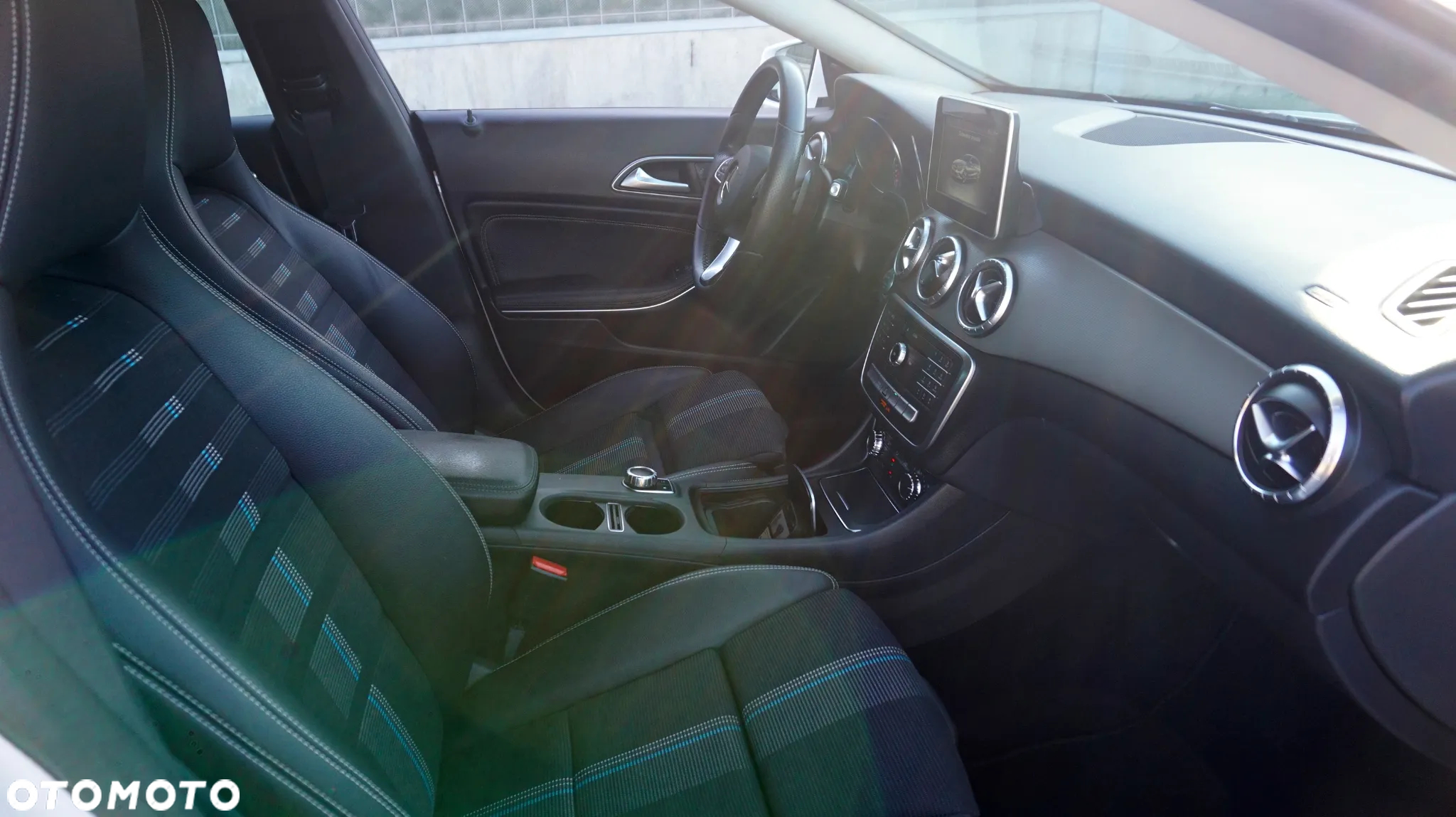 Mercedes-Benz CLA 180 d 7G-DCT - 5