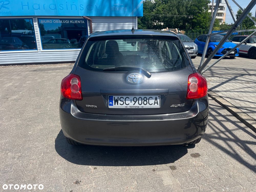 Toyota Auris 1.4 VVT-i - 5