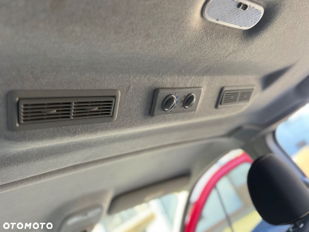 Renault Trafic Grand 1.6 dCi - 16