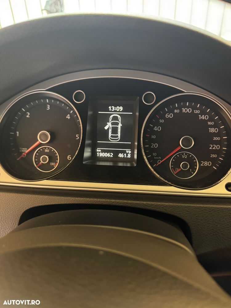 Volkswagen Passat 2.0 TDI DPF Blue TDI Comfortline - 32