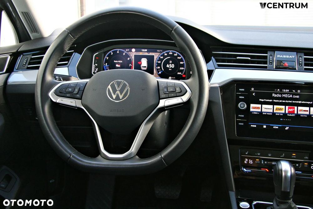 Volkswagen Passat Variant 2.0 TSI Business DSG - 13