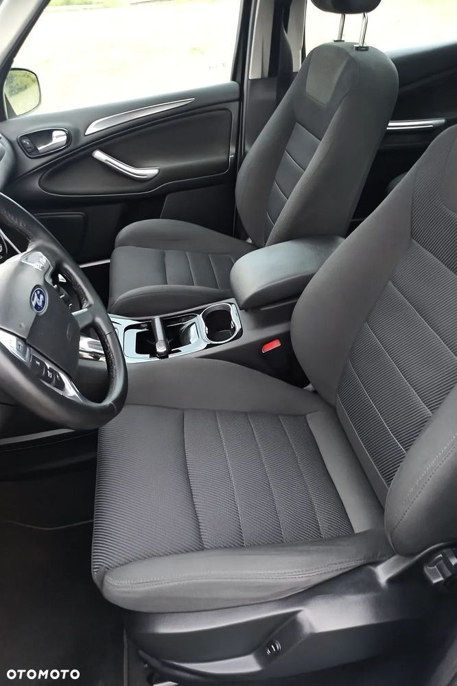 Ford S-Max 2.0 TDCi DPF Titanium - 30