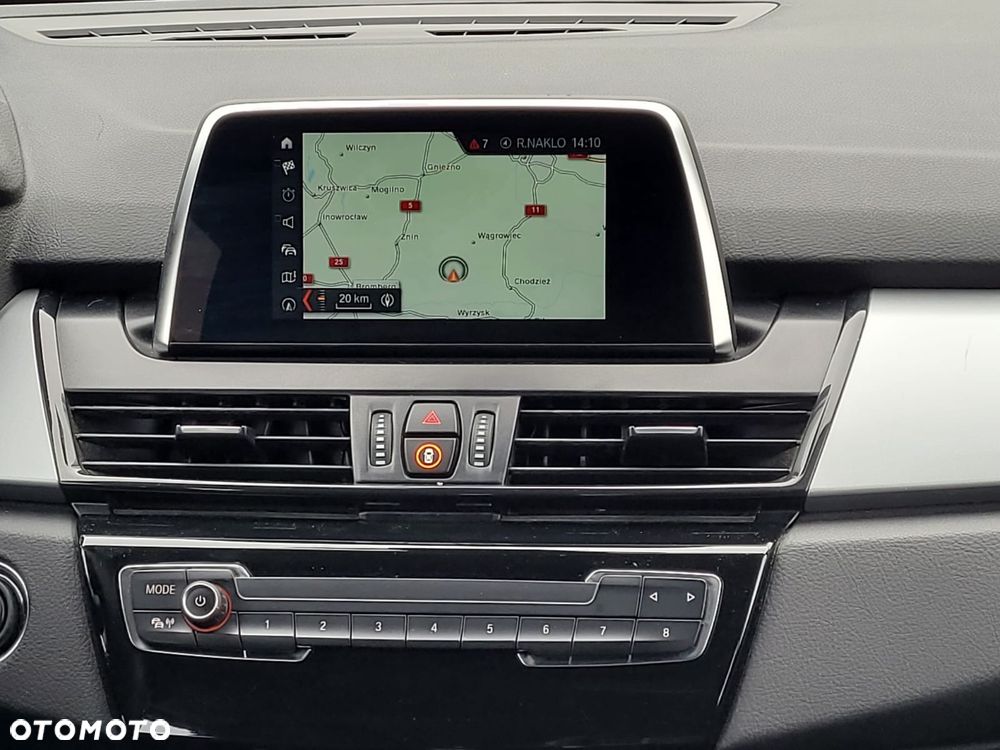 BMW Seria 2 220d Active Tourer Advantage - 24