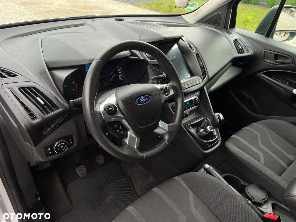 Ford Tourneo Connect Grand - 20
