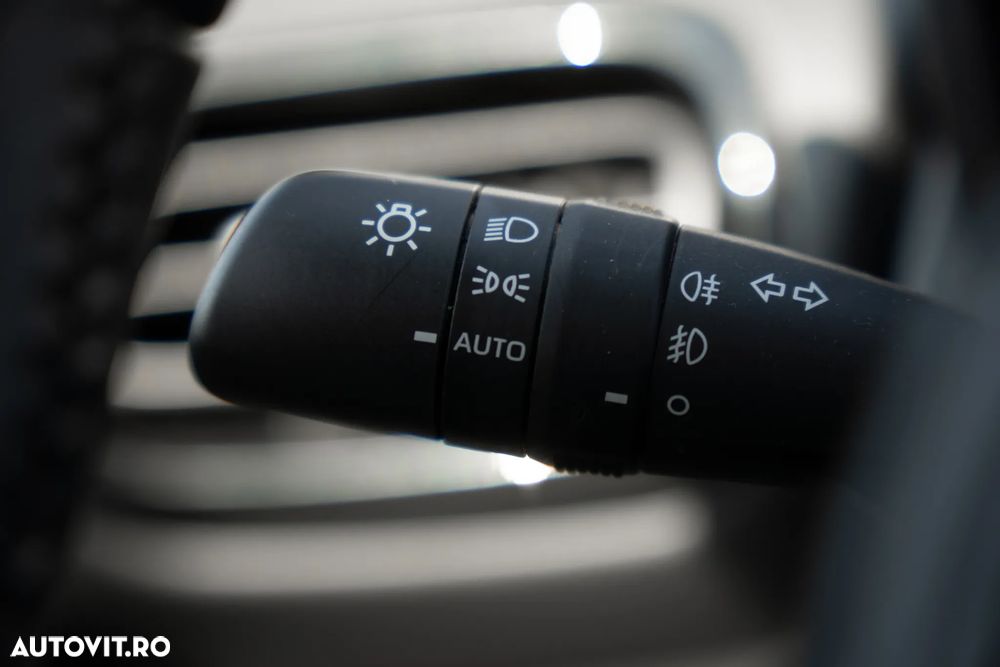 Toyota Yaris Cross 1.5 VVT-i HSD 116 4x2 HEV Business - 15